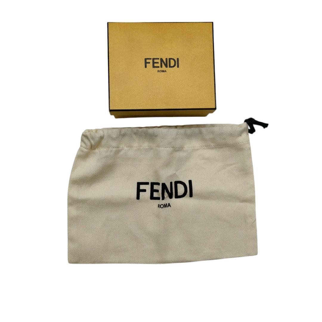 フェンディ　三つ折り財布　FFダイヤモンドウォレット　ブラウン　オフホワイト
