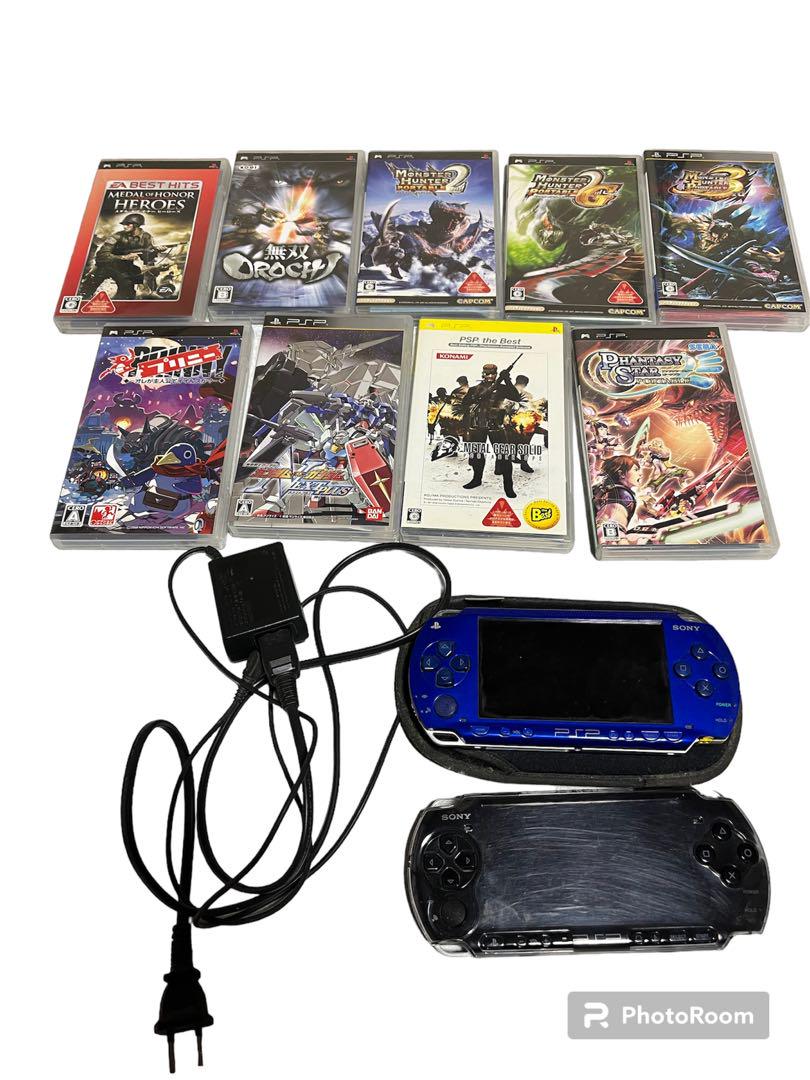 PSP本体×2、充電器、ゲームソフト×9