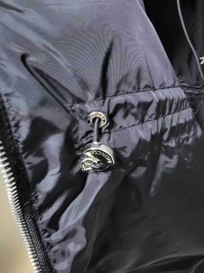 MONCLERのの薄手のコート モンクレールの日焼け止めコート6