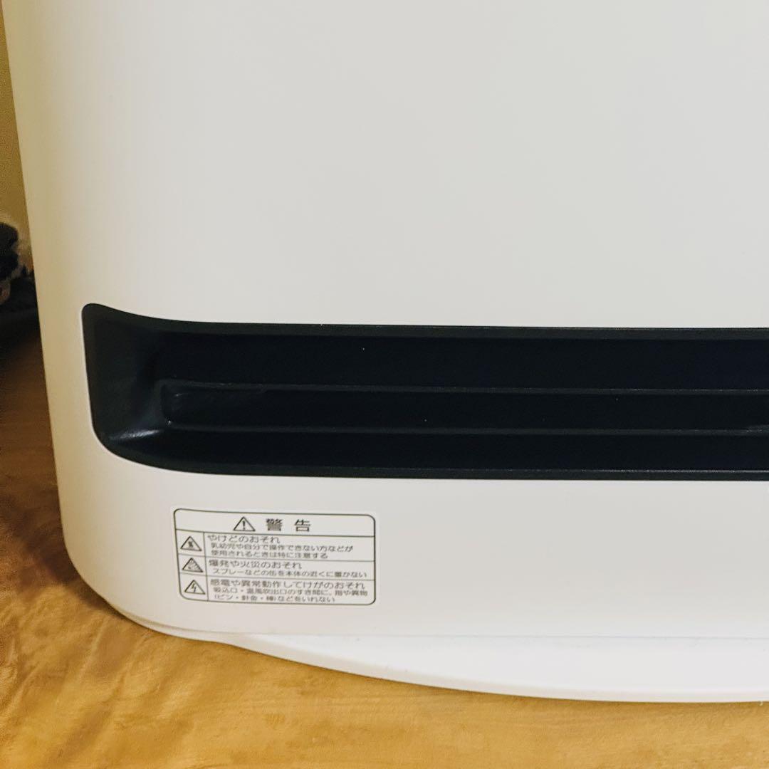 シャープ　加湿機能付　セラミックファンヒーター　HX-PK12-W 2022年製