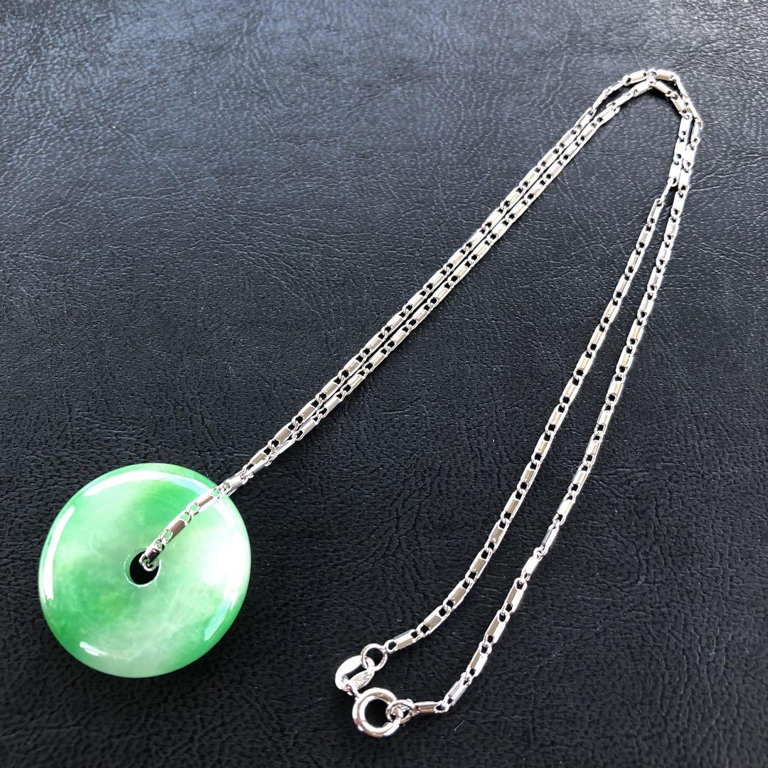 ★40009★ 18KGP ペンダント 玉　精工　美品　翡翠　天然石　写真に参考