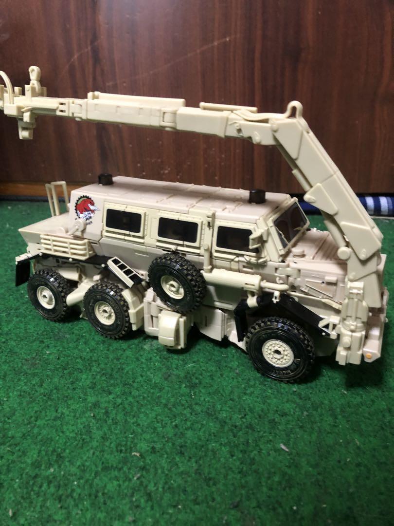 トランスフォーマー MPM-14 ボーンクラッシャー