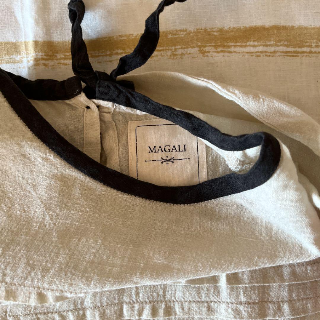 MAGALI 天日干しリネンバルーンスリーブピンタックブラウス