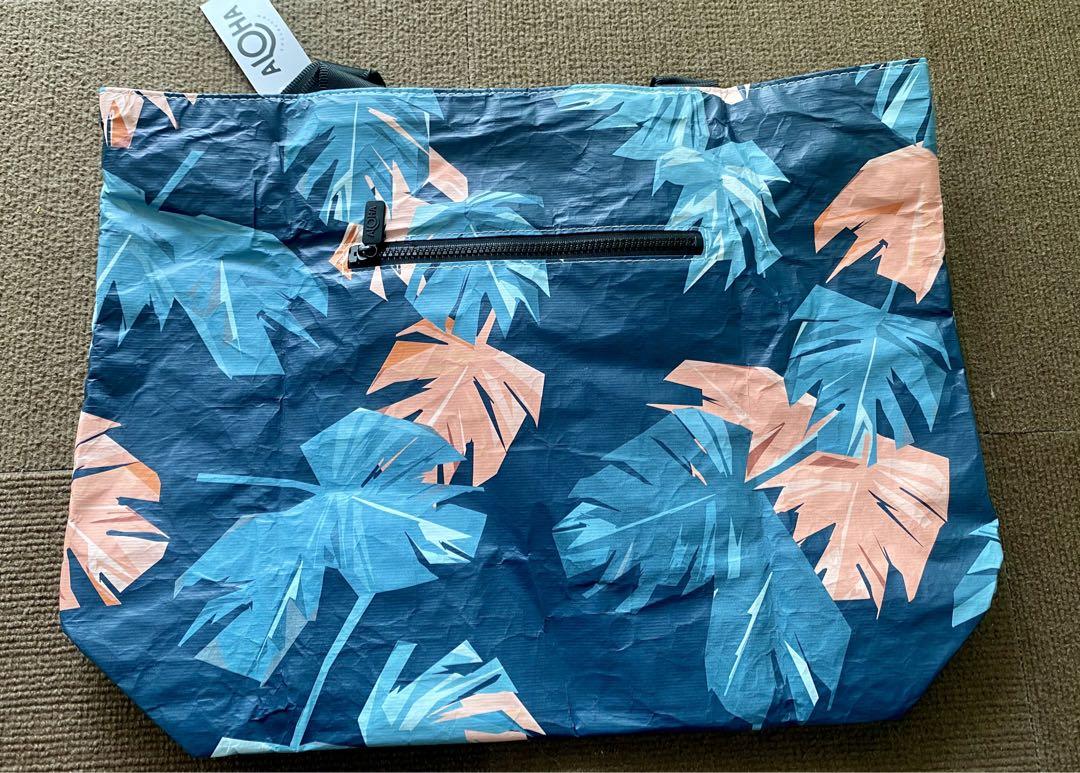 新品】ALOHA Collection 軽いリバーシブルトート モンステラ柄