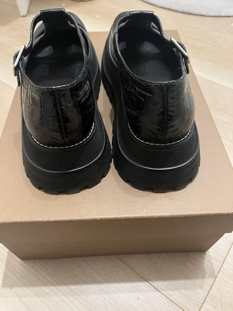 BURBERRY FLAT T-BAR SHOE ローファー