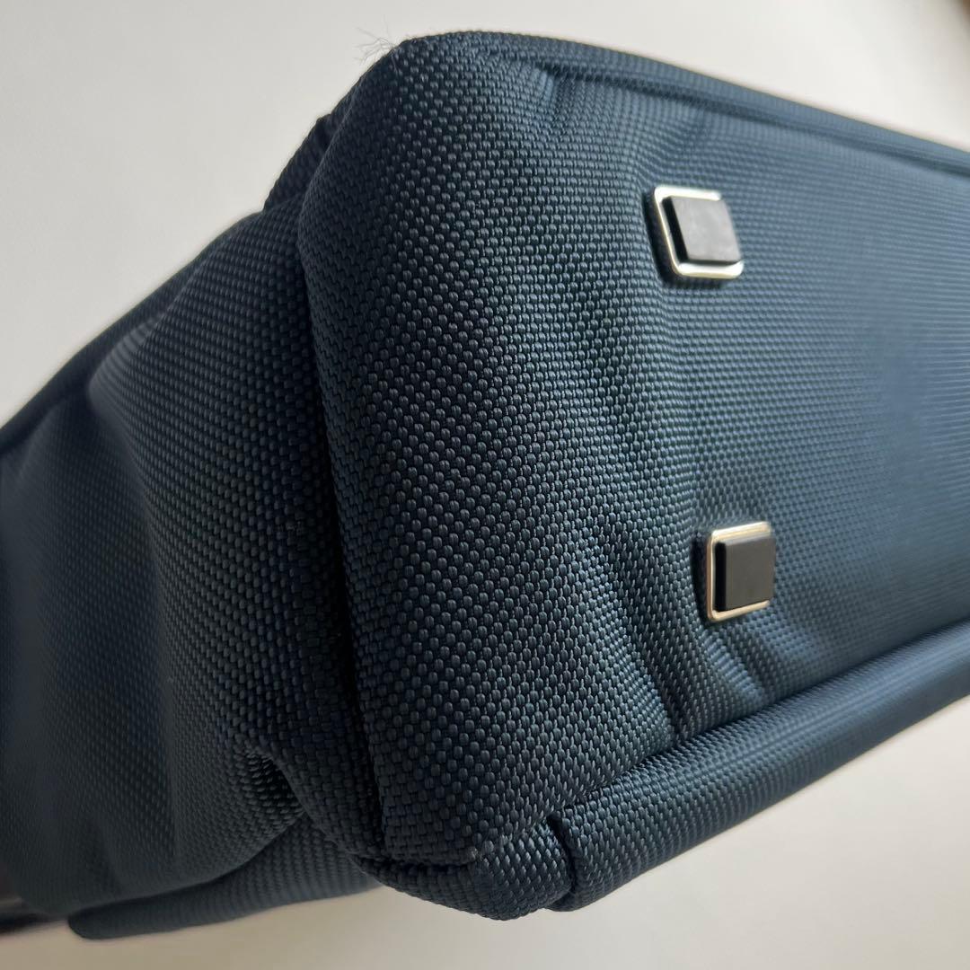 美品 MASERATI ビジネスバッグ ショルダー レザー ブリーフ ナイロン 美品 MASERATI ビジネスバッグ ショルダー レザー ブリーフ ナイロン