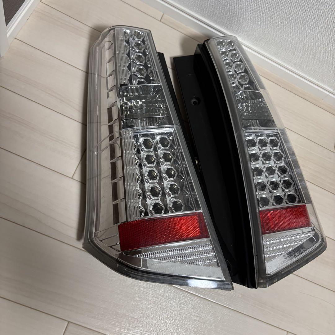 ワゴンR mh23s LEDクリアテールランプ