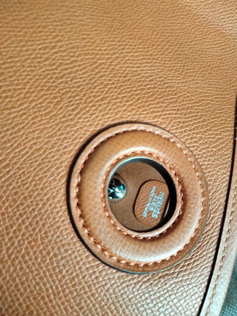 HERMES✨エルメス✨ヴェスパ　レア商品　オレンジ　箱は要相談【匿名配送】 HERMES✨エルメス✨ヴェスパ レア商品 オレンジ 箱は要相談