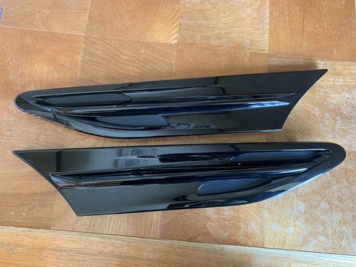 【最終値下げ】トヨタ86  後期純正フェンダーフィン　ほぼ新品 最終値下げ】トヨタ86 後期純正フェンダーフィン ほぼ新品