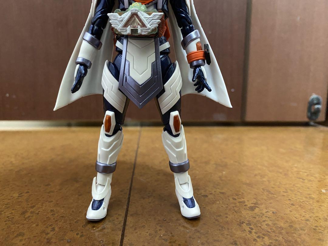 s.h. フィギュアーツ　仮面ライダーマジェード　仮面ライダーガッチャード