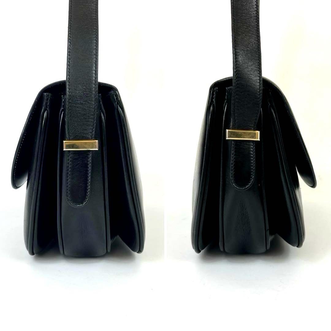 極美品】セリーヌ ショルダーバッグ トリオンフ金具 ボックスカーフ