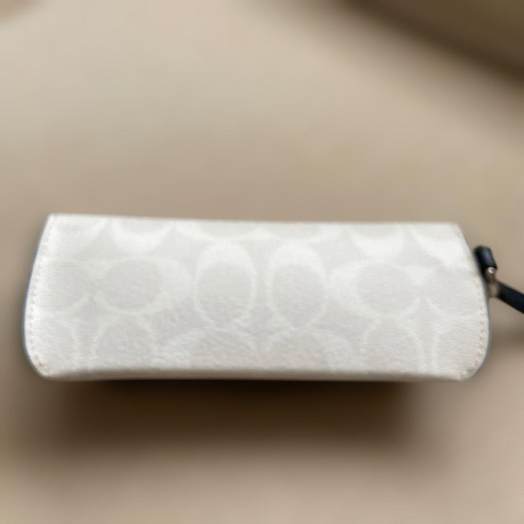 COACH サングラスケース　メガネケース　ホワイト