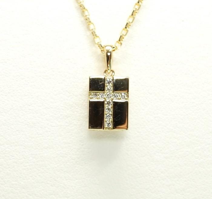SALE新品K18ダイヤペンダント(D:計0.40ct・リバーシブル)