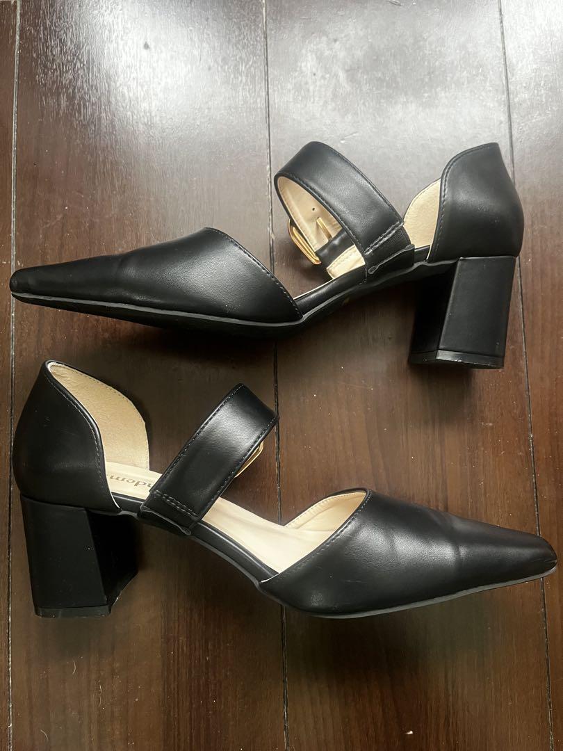 ✳︎美品✳︎ バックルツキパンプス　Mサイズ(23.5cm相当)