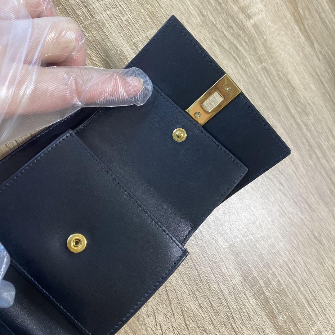 セーズ 財布