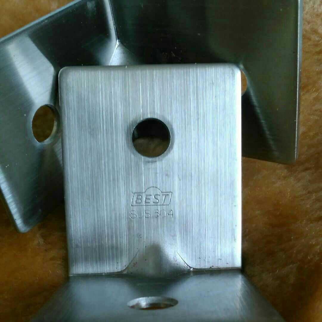 ウロコステンレス 61LPLLNIXZL._UF894,1000_QL80_.jpg