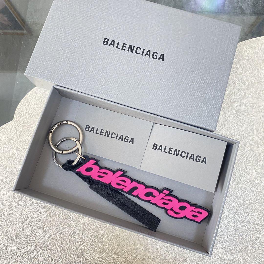 残１【新品】BALENCIAGA バレンシアガ ロゴ ユニセックス キーホルダー