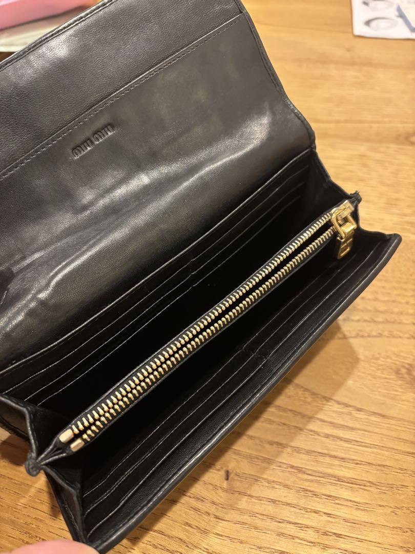 美品 miu miu ブラック マテラッセ 長財布 ご相談ください