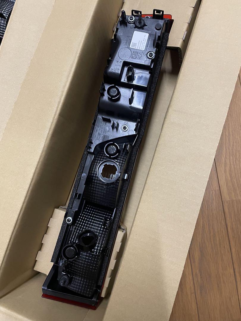 超美品　エブリィ　ワゴン　DA17W テールランプ　左右セット