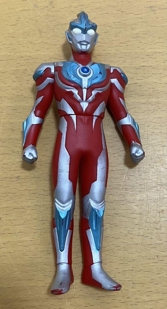 【ソフビ】ウルトラマン2体セット フィギュア 円谷プロ 昭和レトロ レトロ ソフビ】ウルトラマン2体セット フィギュア 円谷プロ 昭和