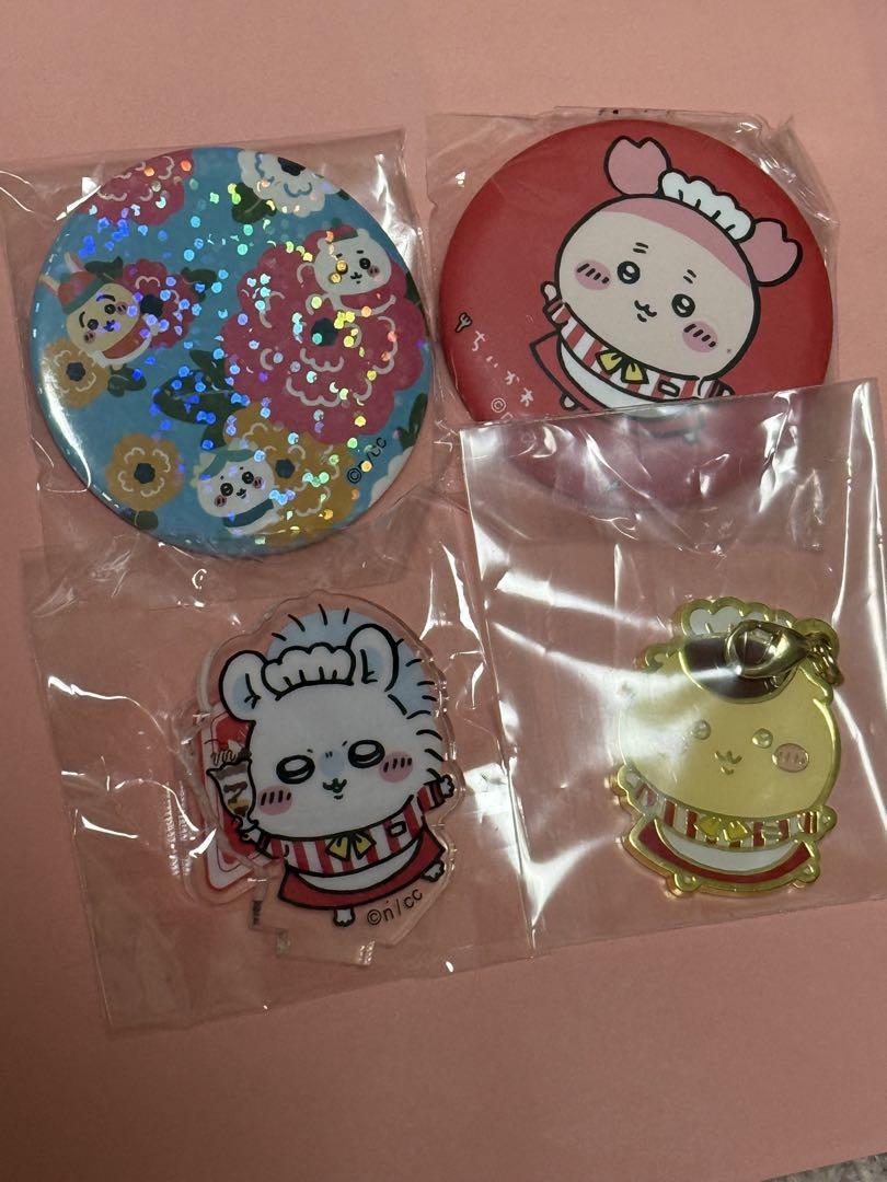 ちいかわ 缶バッジ アクリルスタンド チャーム - メルカリ