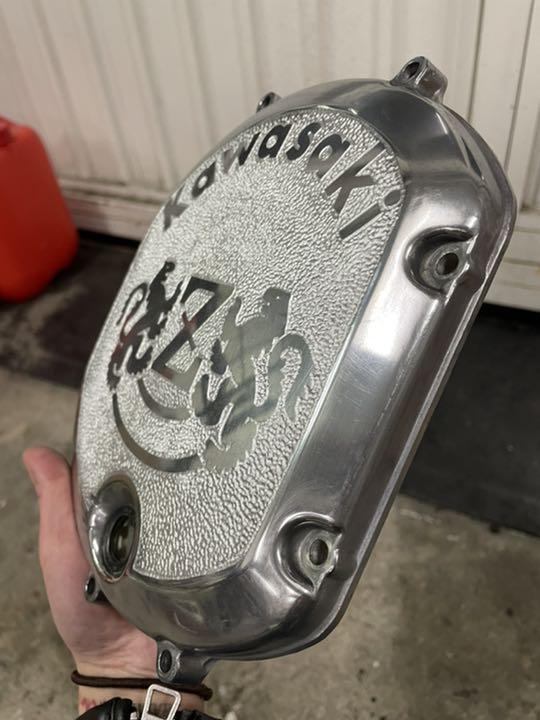 z1 z2 kz1000 z1000mk2用 クラッチカバー 彫り込み