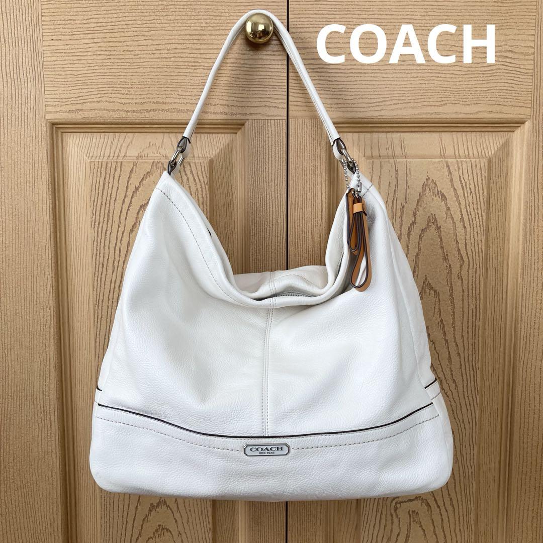 COACH ショルダーバッグ　白　オフホワイト　A4 サイズ　シボ　本革