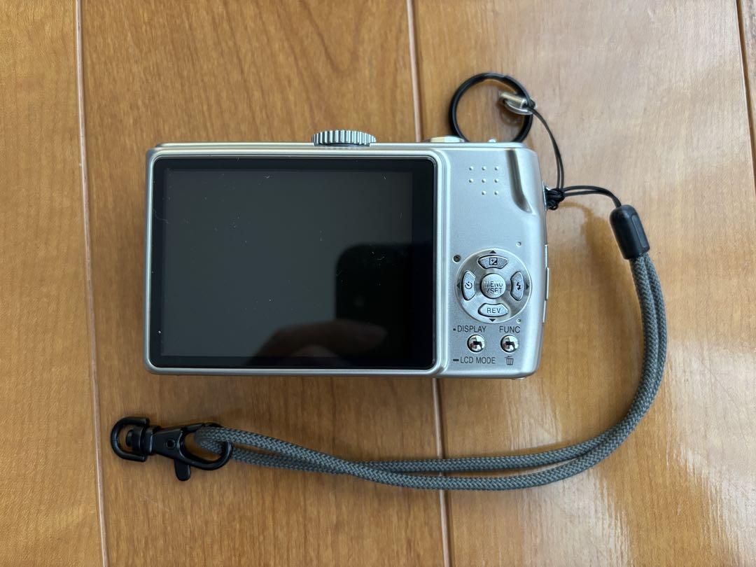 デジタルカメラ Panasonic LUMIX DMC-TZ3 シルバー