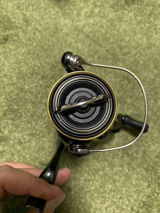 シマノ SHIMANO 20ツインパワー 2500S ハンドル純正のみ 新年の贈り物 【アウトレット☆送料無料】 20ツインパワー 2500S(ハンドル純正のみ) SHIMANO シマノ リール