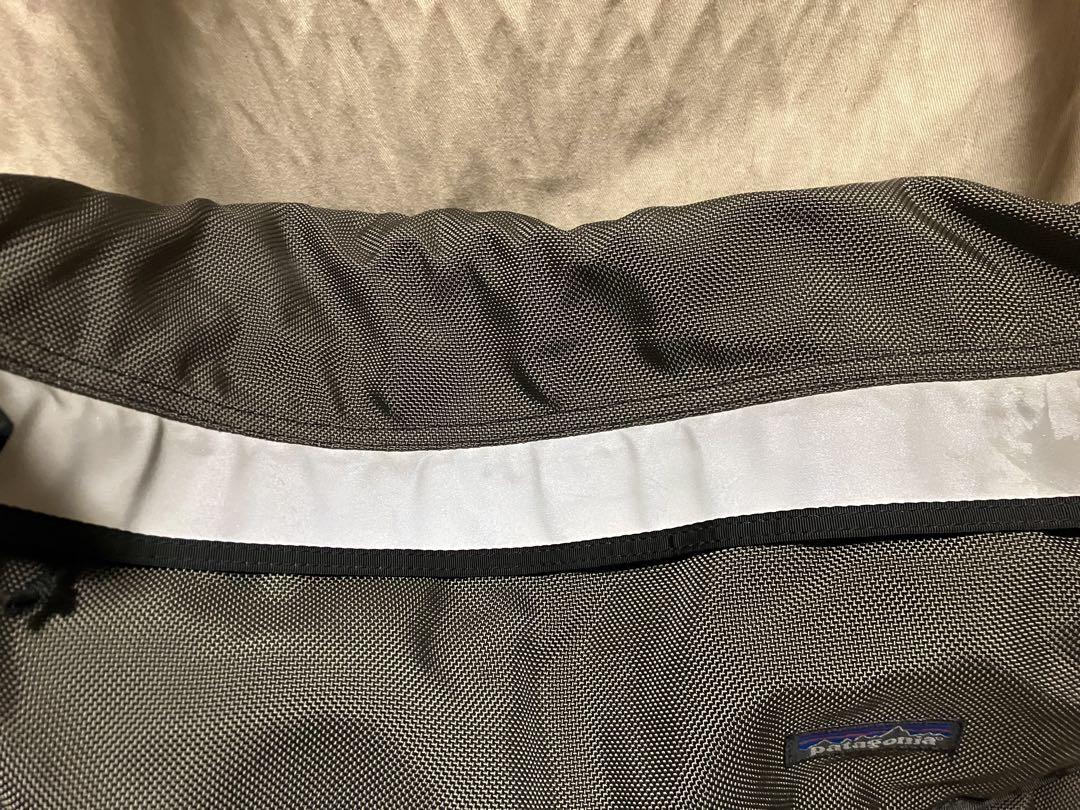 美品 patagonia ハーフマス メッセンジャーバッグ SP01 アメリカ製