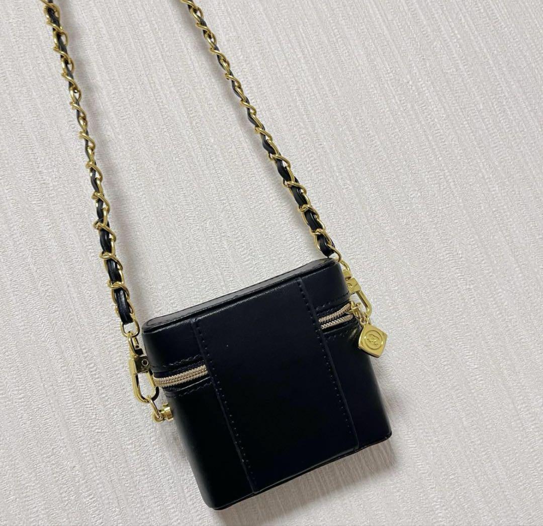 メ*グ様 CHANEL ノベルティ リップケース ポーチ ショルダー シャネル CHANEL ミニショルダーバッグ ノベルティ ポーチ