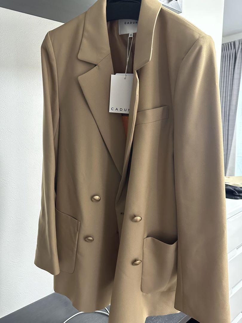 新品タグ付き カデュネ ジャケット 画像6