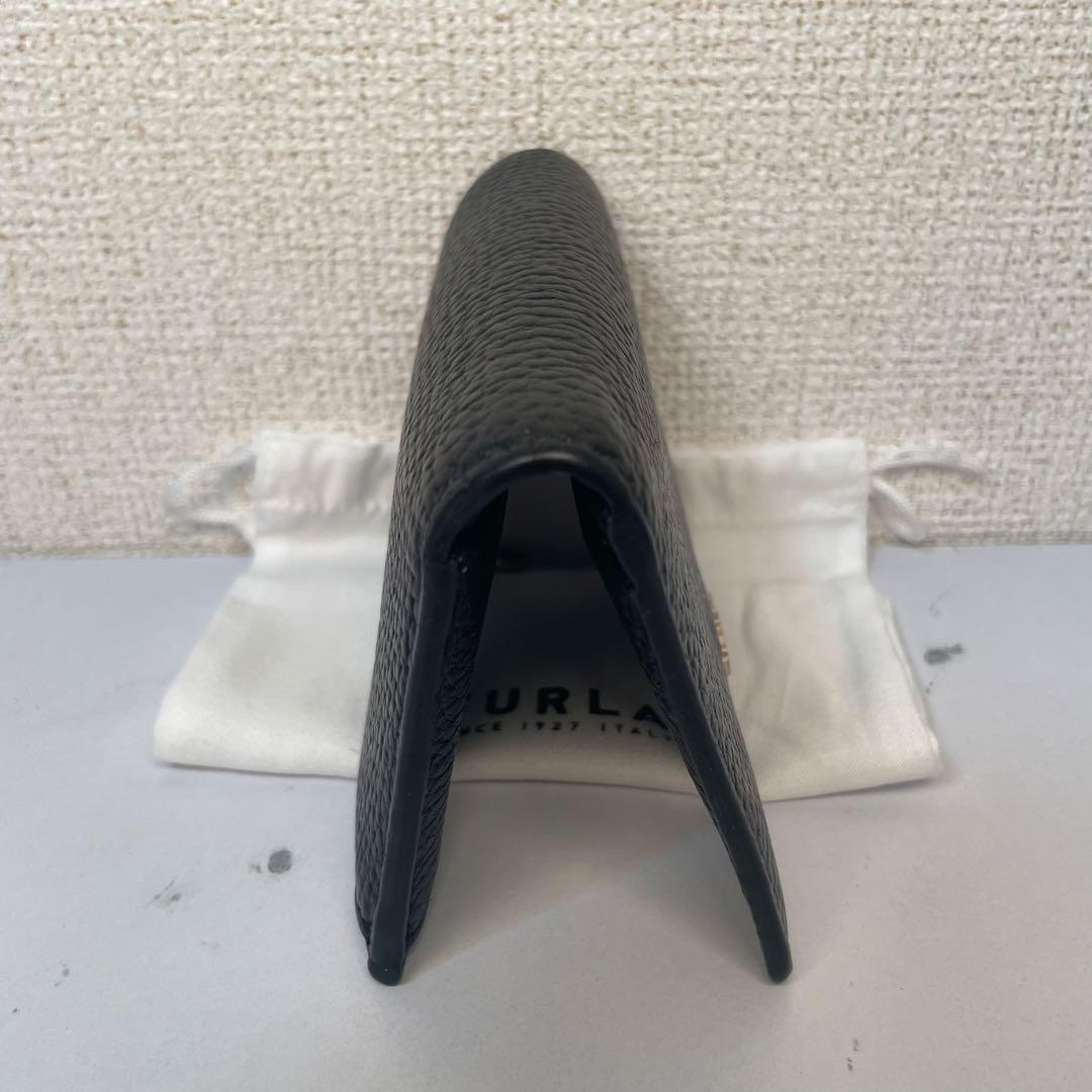 FURLA 黒 レザー 二つ折り財布 - メルカリ