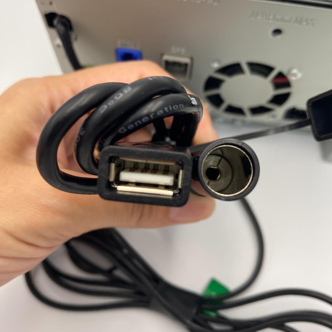 KENWOOD カーナビ 本体　MDV-D207 動作未確認 美品