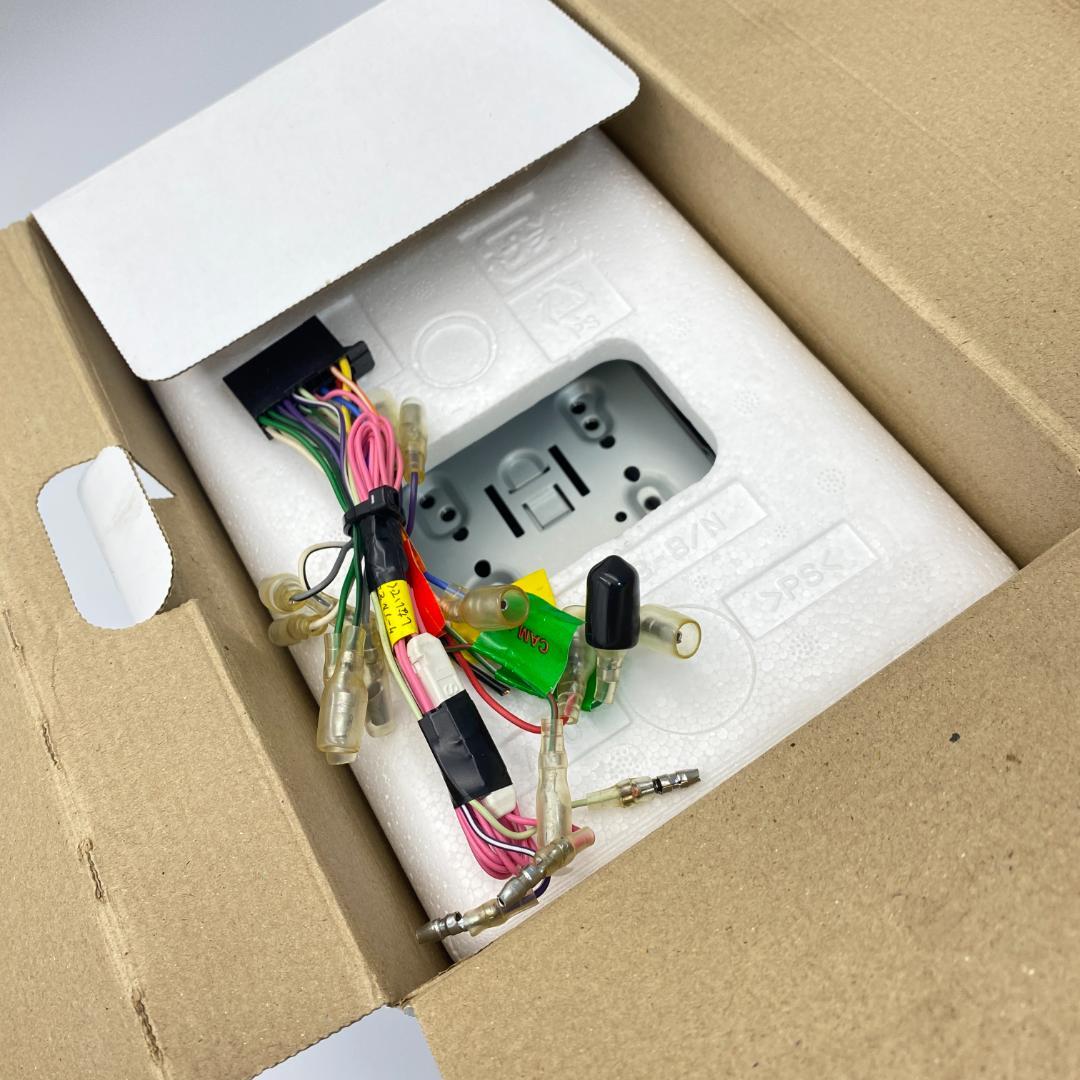 KENWOOD カーナビ 本体　MDV-D207 動作未確認 美品
