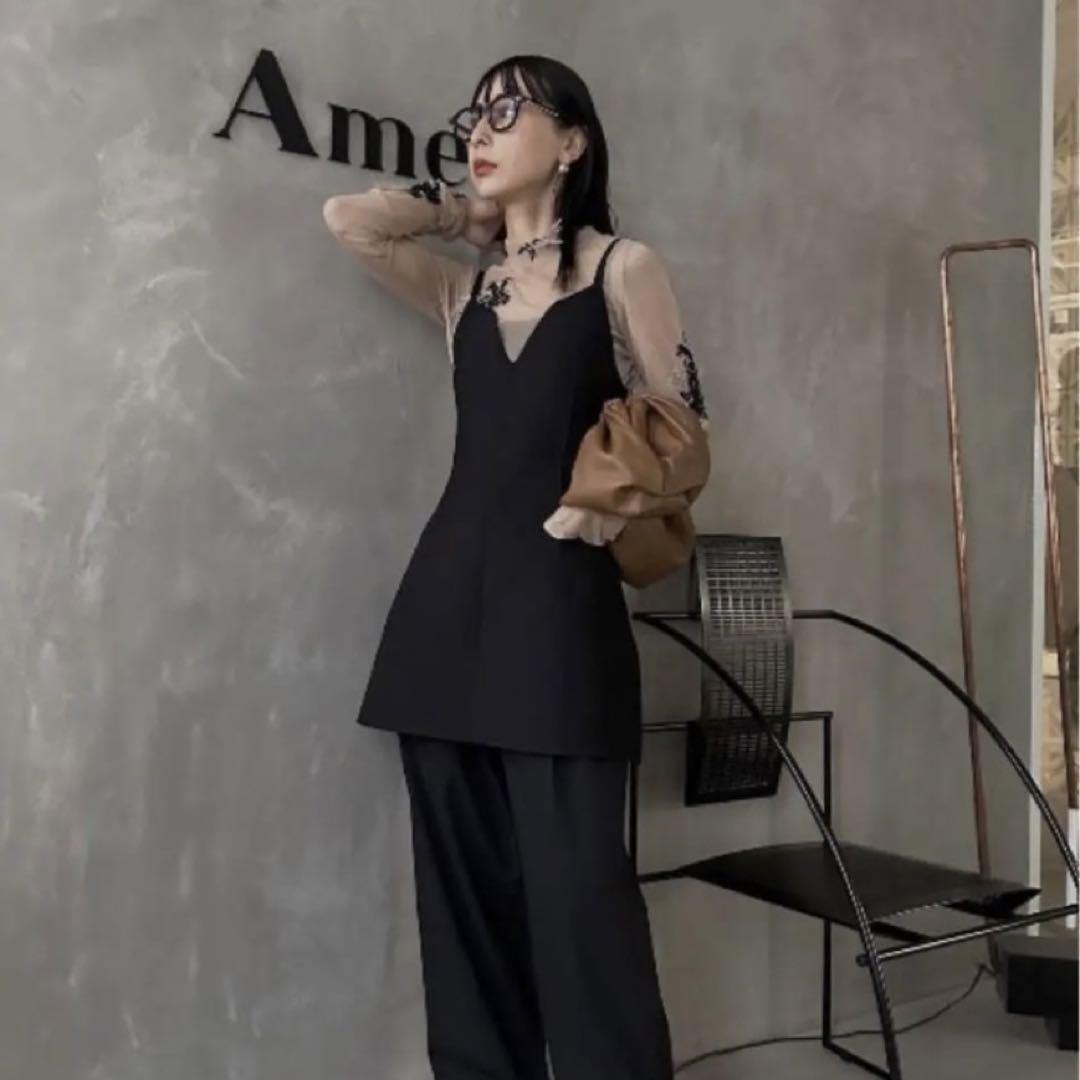 Ameri（アメリ）の「UND FUR EMBROIDERY SKIN TOP（Tシャツ