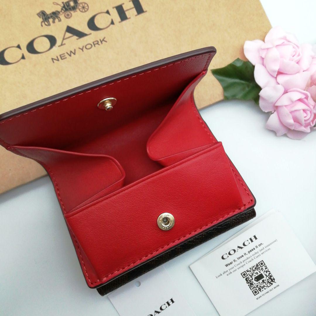 新商品　COACH　折り財布　オリガミ スモール トライフォールド ウォレット