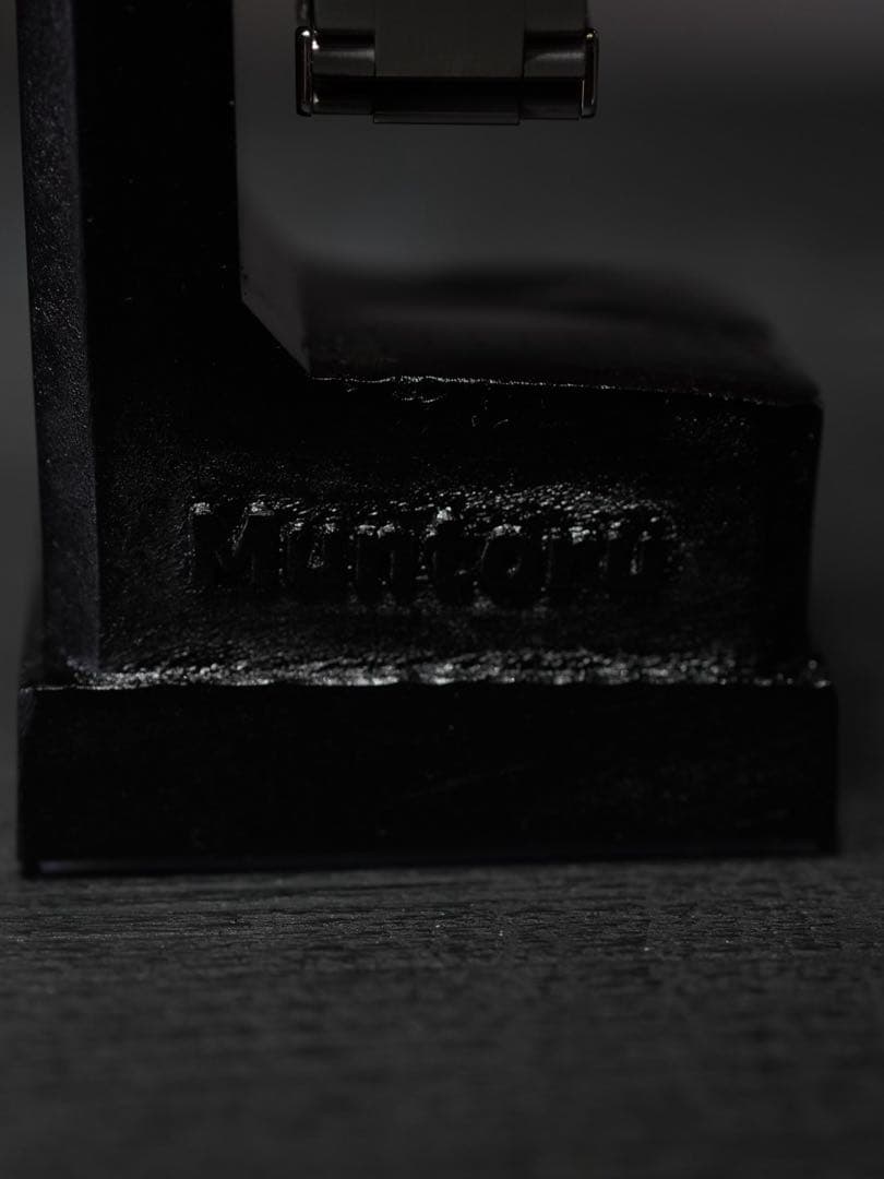 漆黒ソリッド ムケオムントル 腕時計スタンド NEXPOTALLINN_EU