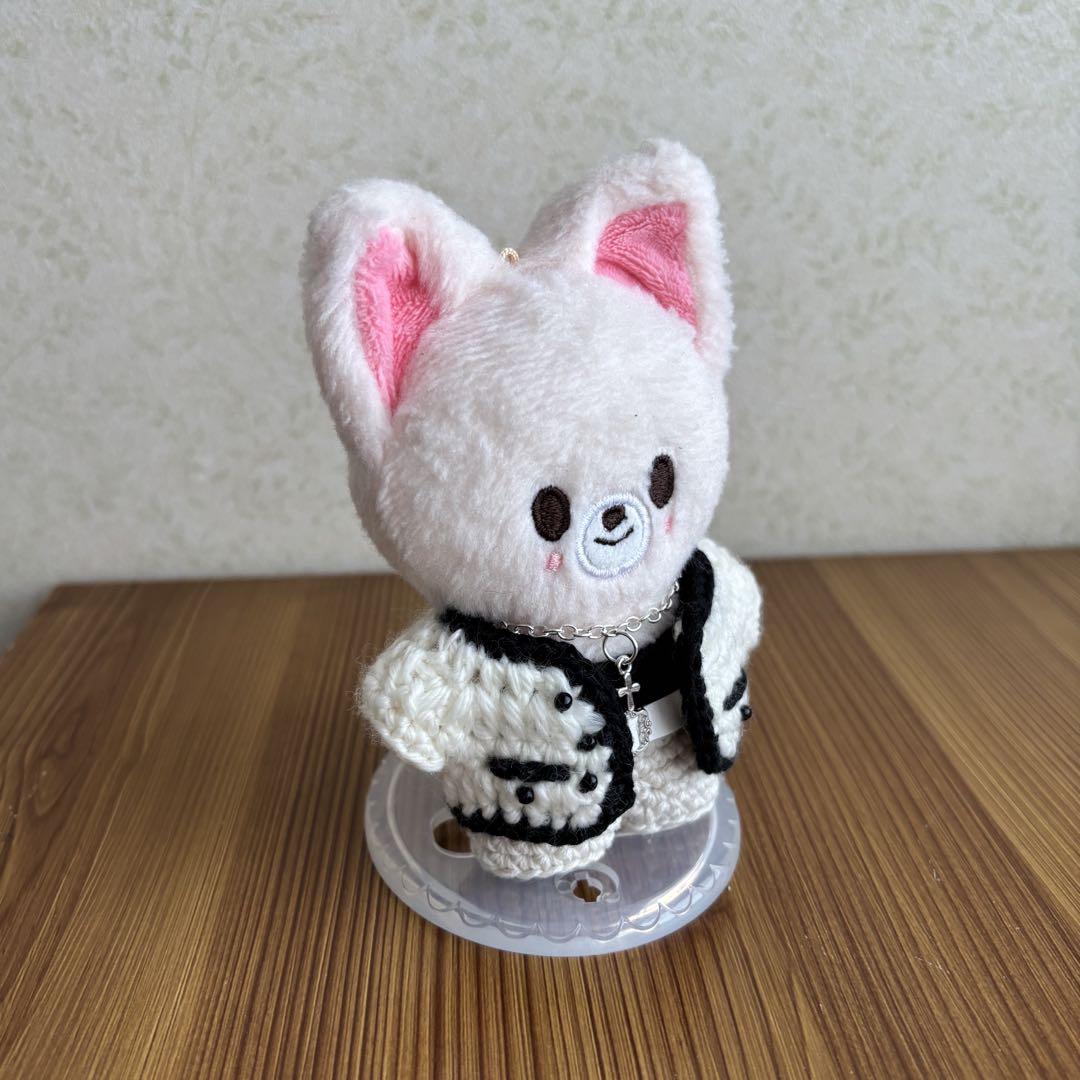 ネネちゃん　skzoo10cmぬいぐるみ用　ニット帽　衣装　4点