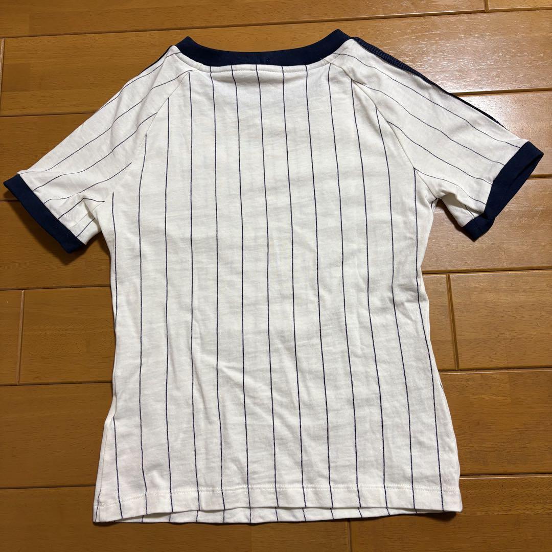 adidas リニアグラフィック Tシャツ ストライプ ボーダー adidas リニアグラフィック Tシャツ ストライプ ボーダー xs