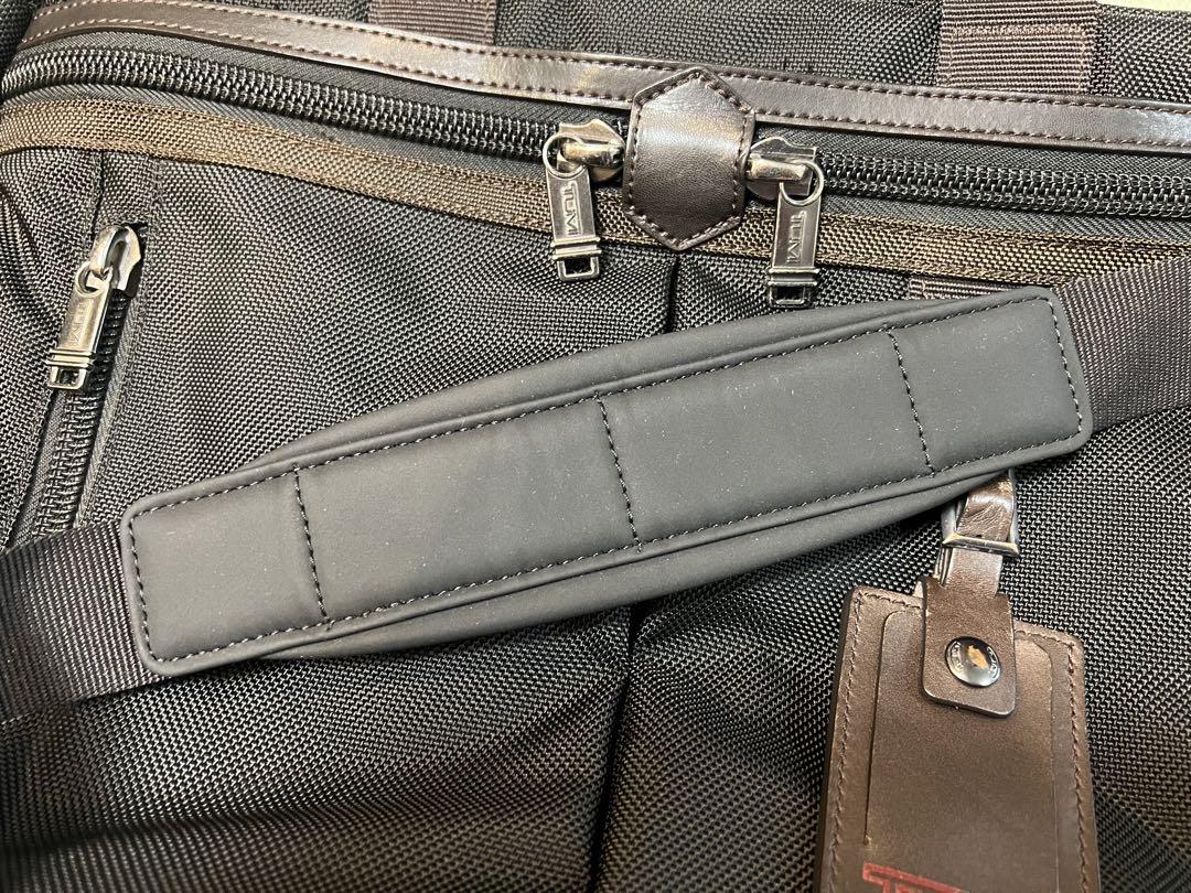 TUMI ビジネスバック