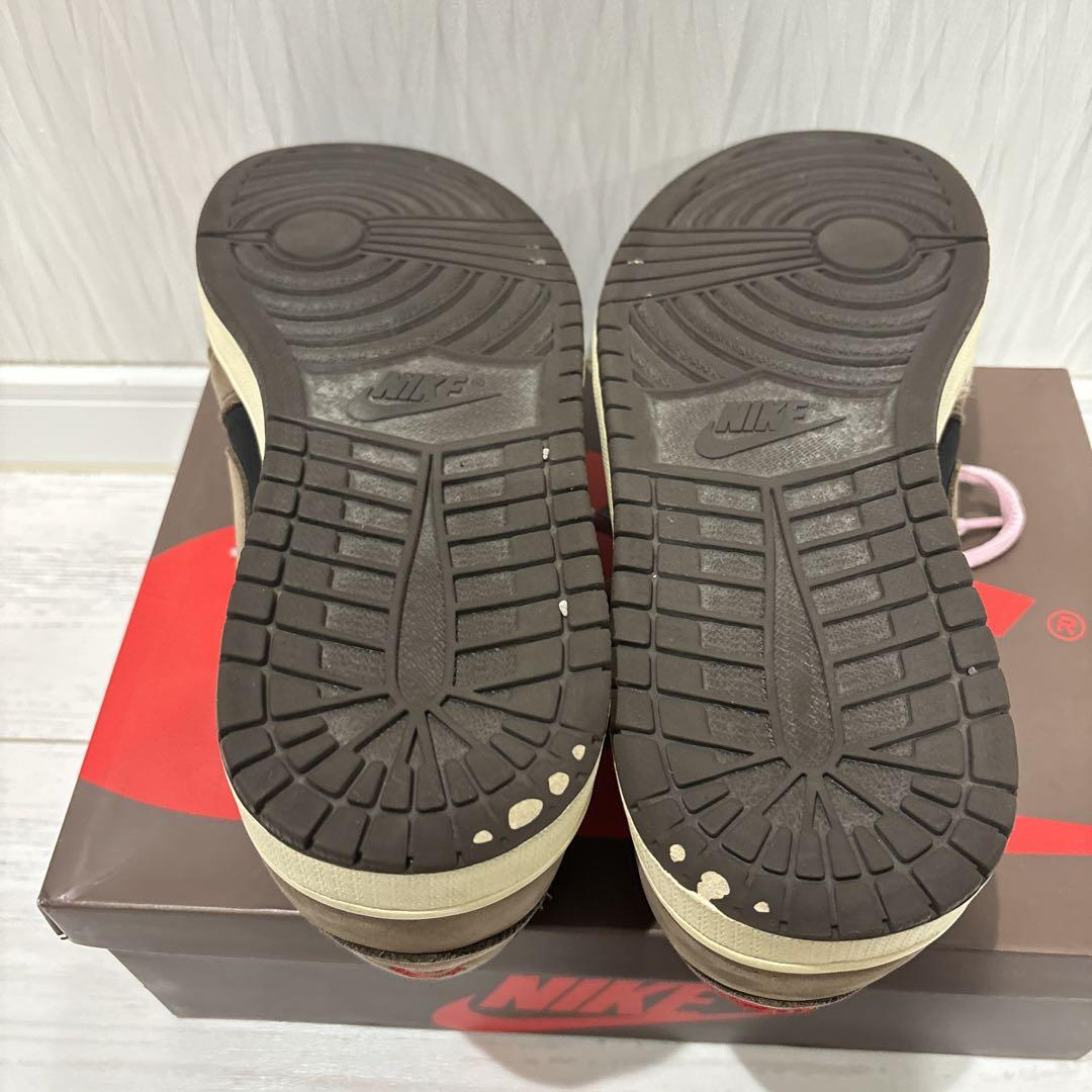 靴 Nike air jordan1 travis schot