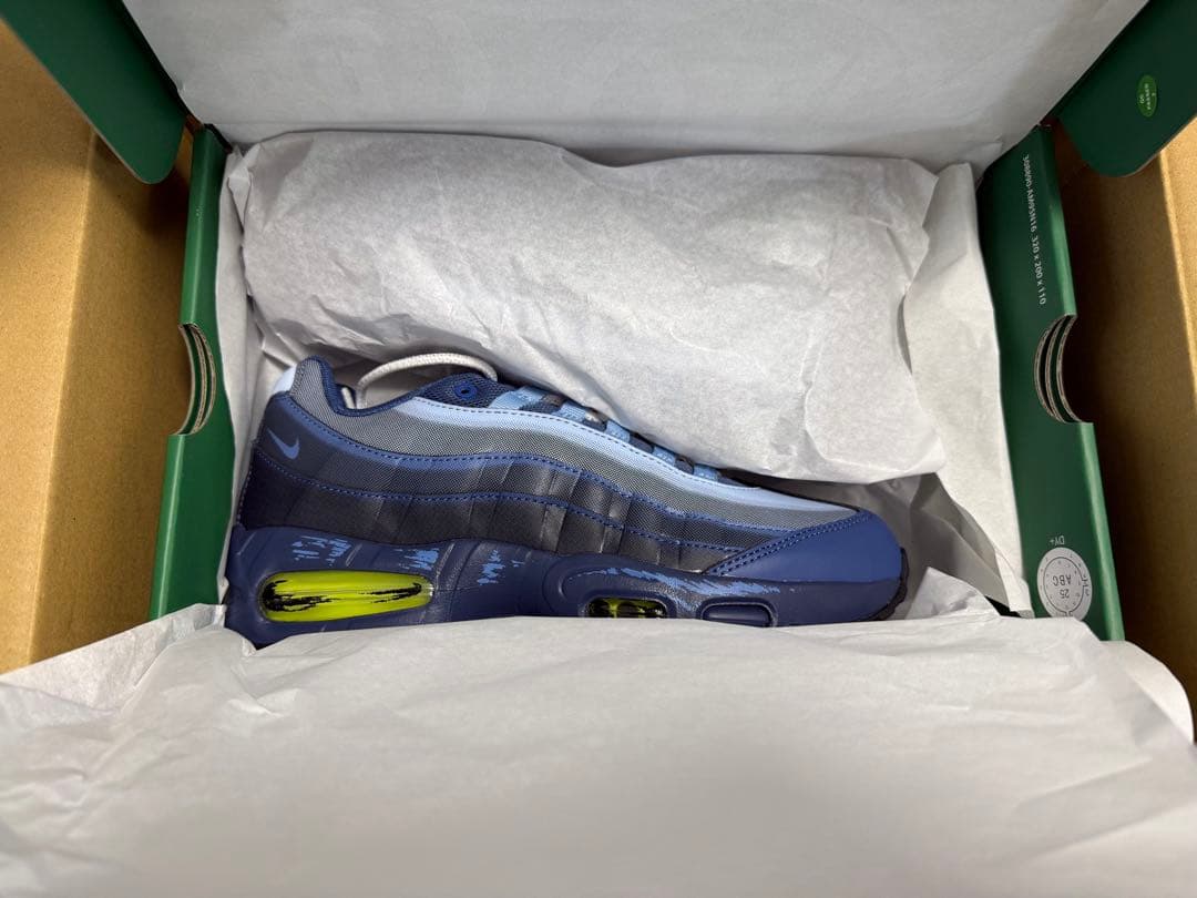 新品 ナイキエアマックス95 遊戯王カード付き 新品 ナイキエアマックス95 遊戯王カード付き