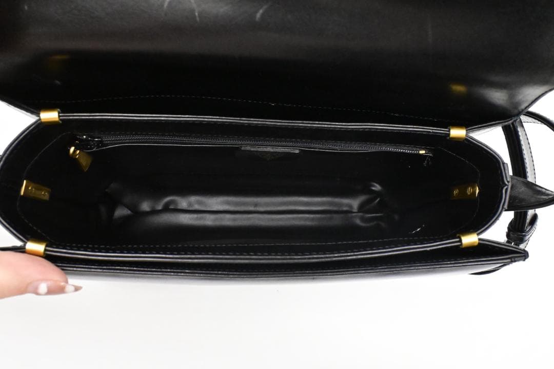 【美品】GUCCI　グッチ　インターロッキング　ショルダーバッグ　ブラック