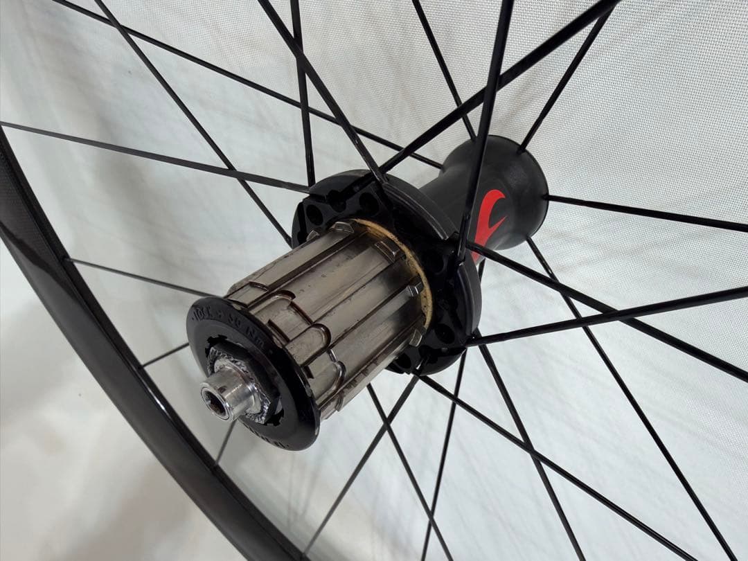 カーボンファイバー