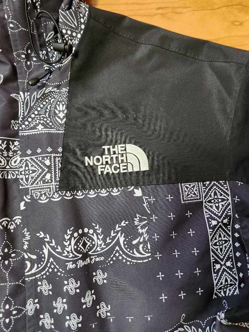 THE NORTH FACE バンダナ模様 パーカー　M THE NORTH FACE バンダナ柄 マウンテンパーカー ホワイトレーベル