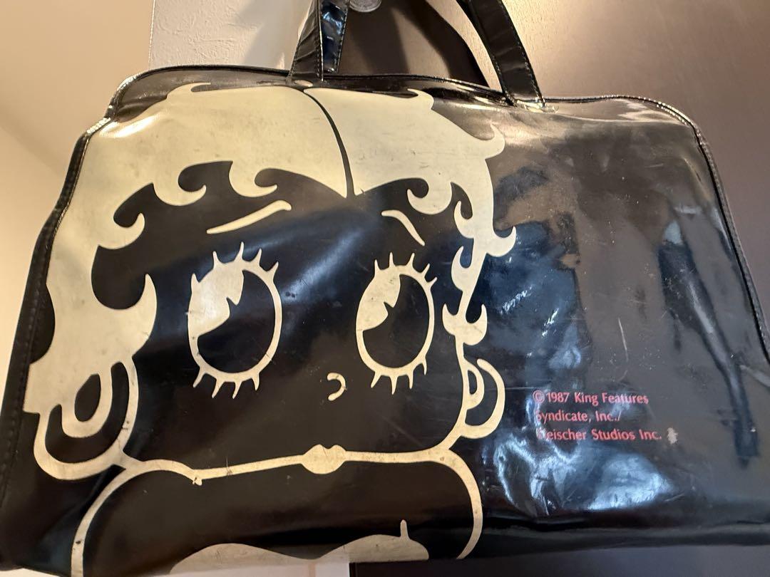 Bettyちゃんの、木製バック！！ヴィンテージ Bettyちゃんの、木製バック！！ヴィンテージ