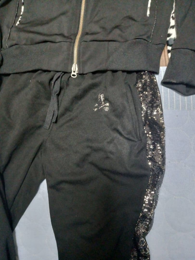 定価13万超激レアロエンアボルダージュスカル刺繍 ブラック トラックスーツ 定価13万超激レアロエンアボルダージュスカル刺繍 ブラック トラックスーツ