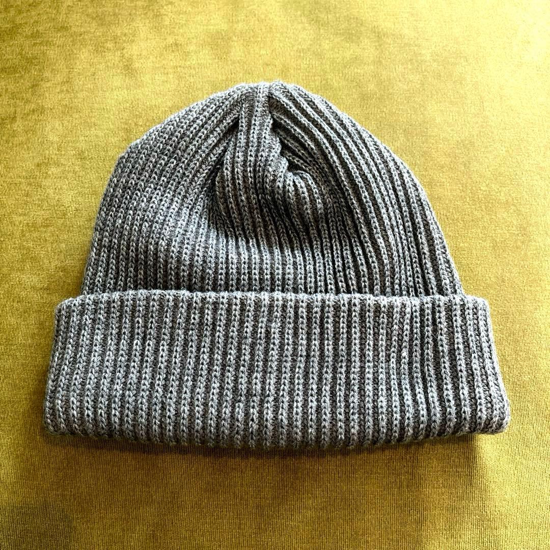 MONCLER ニット帽 グレー - メルカリ