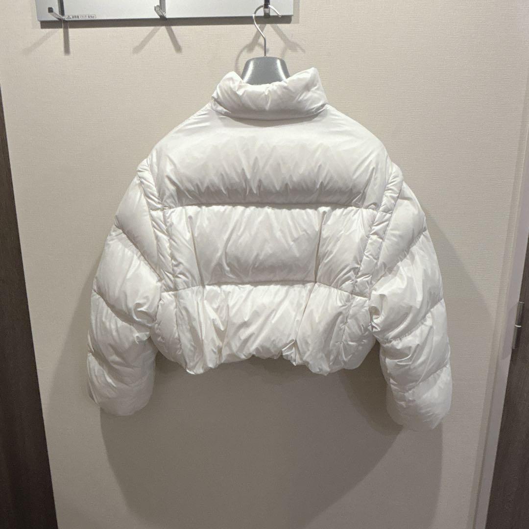 【PRADA23冬】セール！RE NYLON ダウンジャケット オシャレ 白 PRADA23冬】セール！RE NYLON ダウンジャケット オシャレ (PRADA